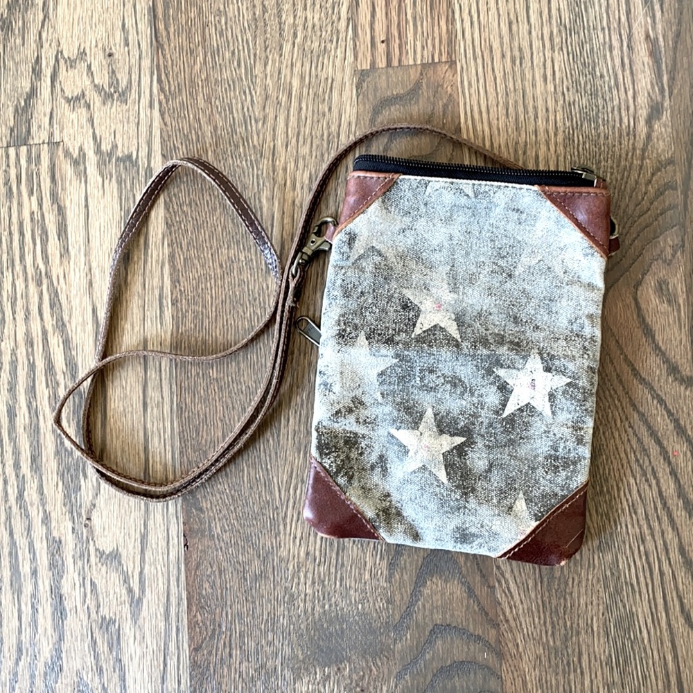 💛4/$20 Mona B Fabric Vintage Style Crossbody bag